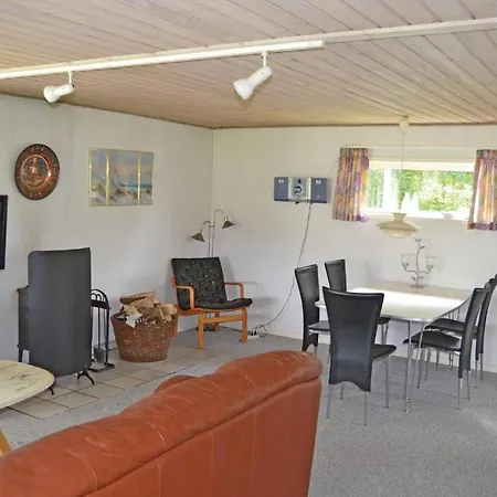 Hébergement de vacances Awesome In Hadsund With Sauna Hadsund