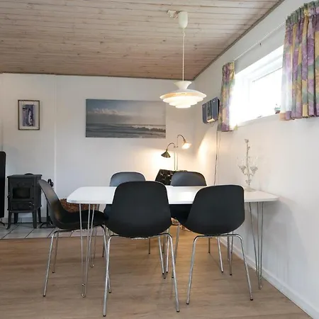 Feriehus Hyggeligt Hjem I Hadsund Med Sauna